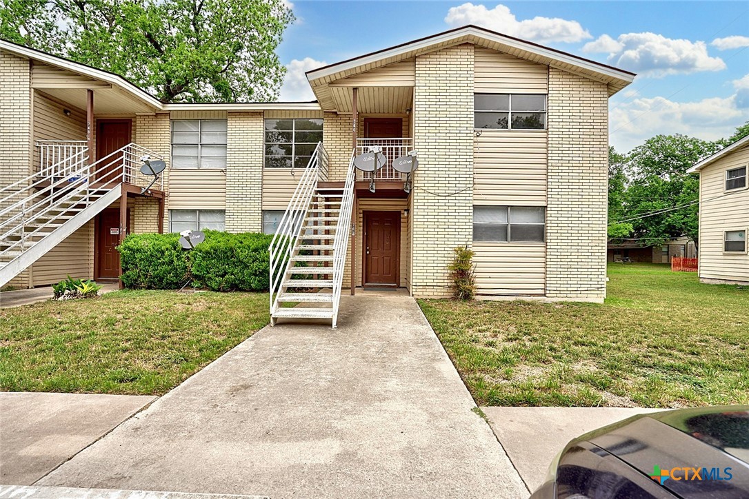 728 Old Martindale Road Property Photo 1