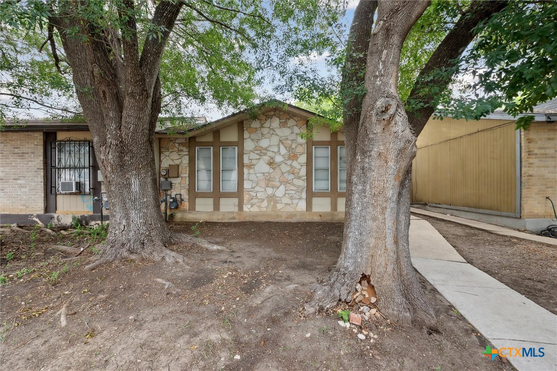 6839 Neston Drive Property Photo 1