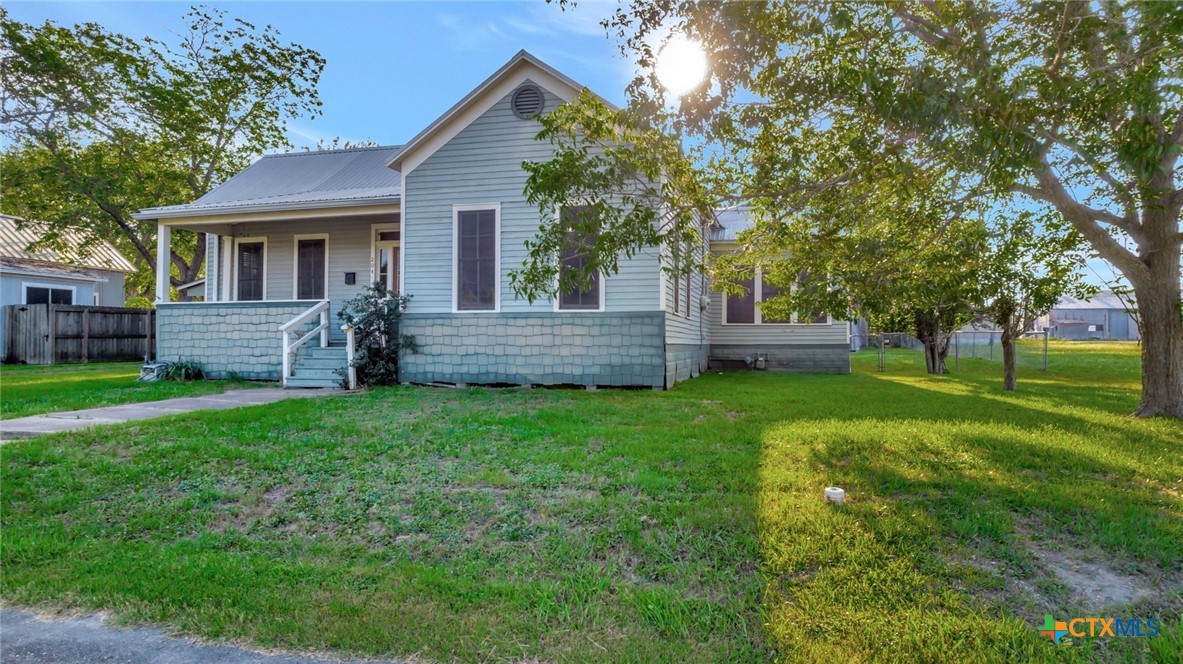 204 S Valley Street Property Photo 1