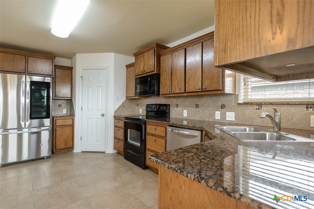 2102 Golden Eagle Drive Property Photo 4
