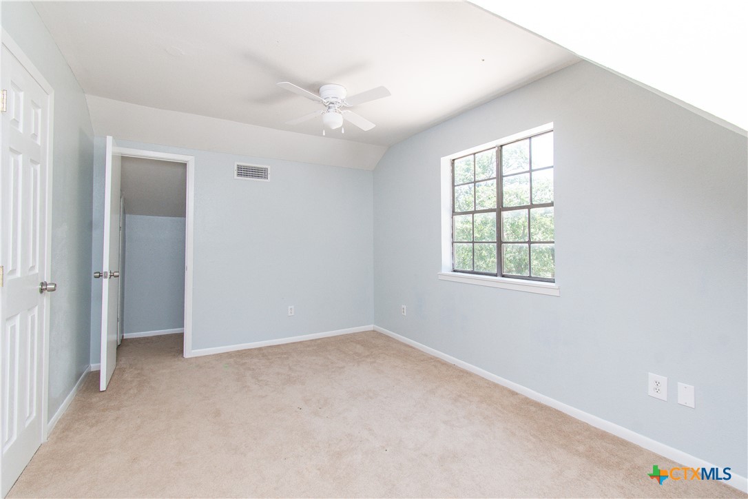 703 Goetz Road Property Photo 12