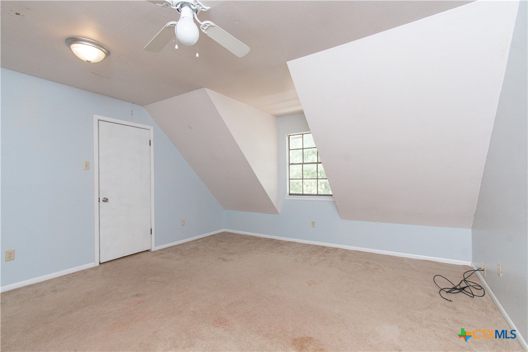 703 Goetz Road Property Photo 13