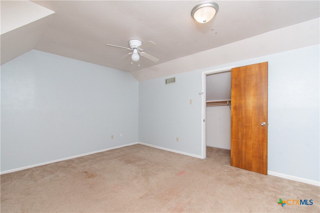 703 Goetz Road Property Photo 14