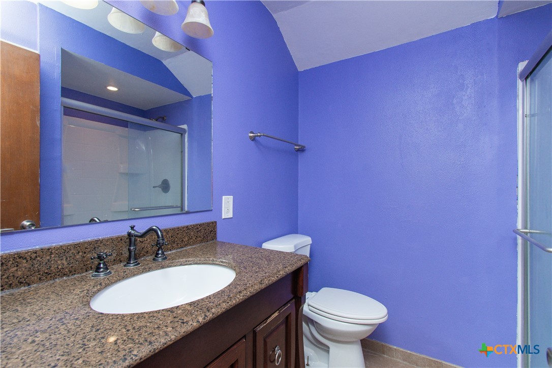 703 Goetz Road Property Photo 15