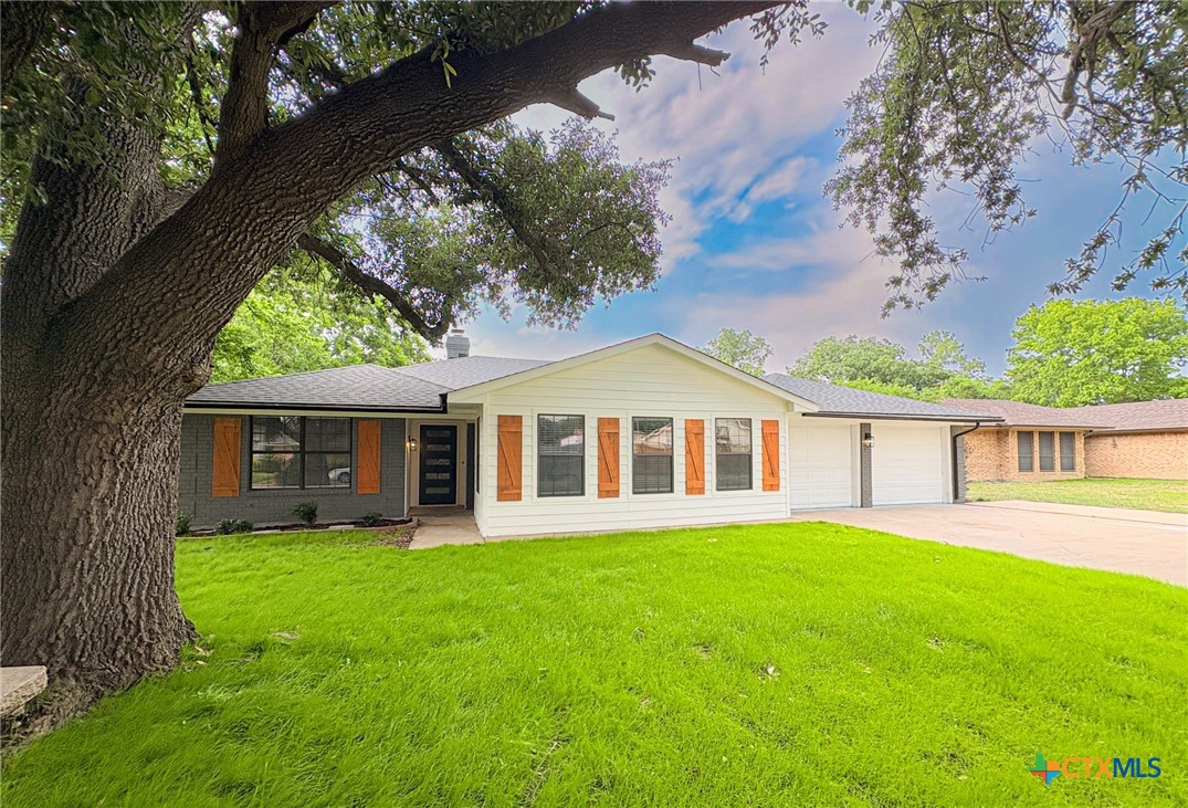 4310 Antelope Trl Property Photo 1