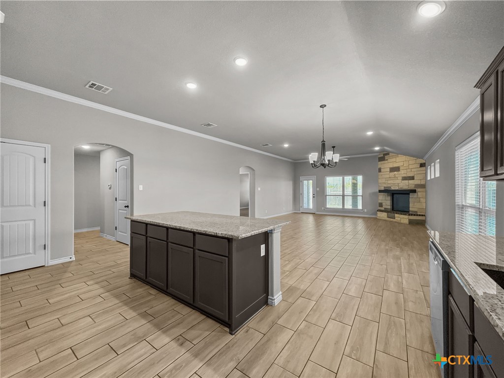 5205 Colina Drive Property Photo 7