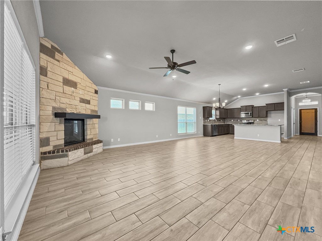 5205 Colina Drive Property Photo 8