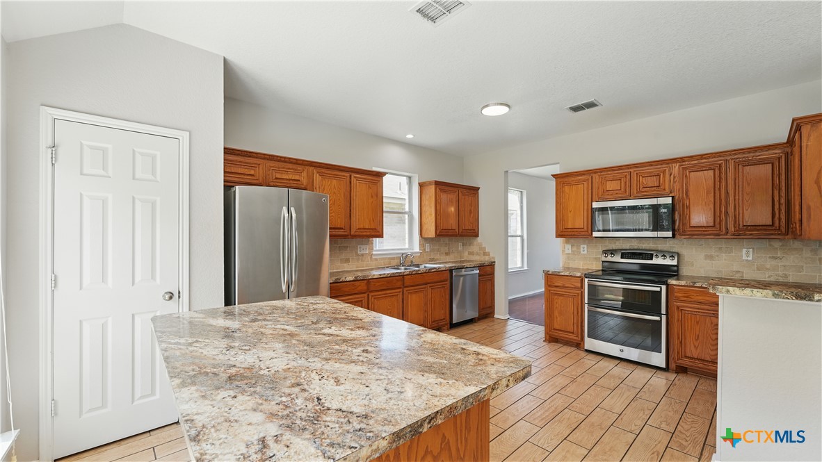 2166 Jolie Court Property Photo 11