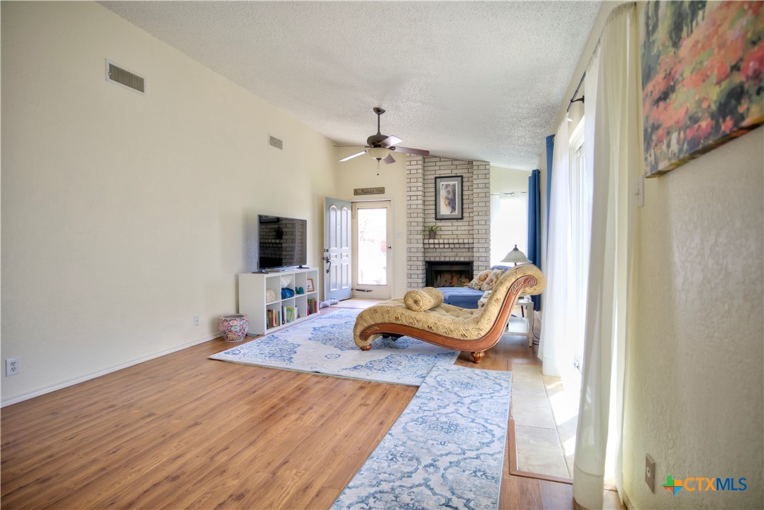 5110 Sam Houston Property Photo 4