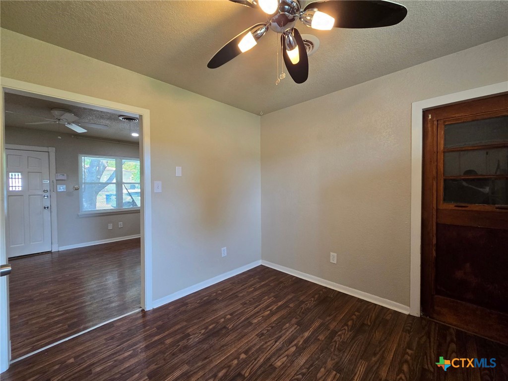 209 Easy Street Property Photo 6