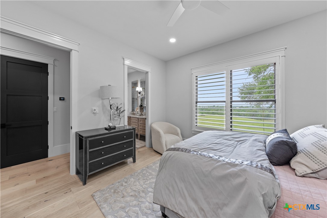 19102 Post Oak Road Property Photo 16