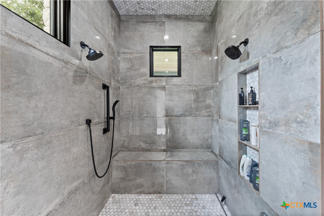 19102 Post Oak Road Property Photo 23