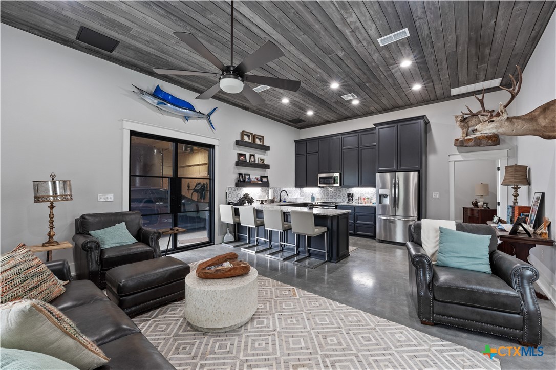 19102 Post Oak Road Property Photo 34