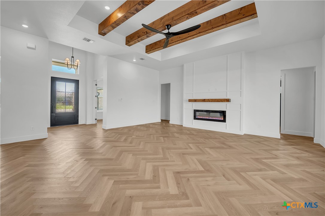 2022 Gray Fox Drive Property Photo 8