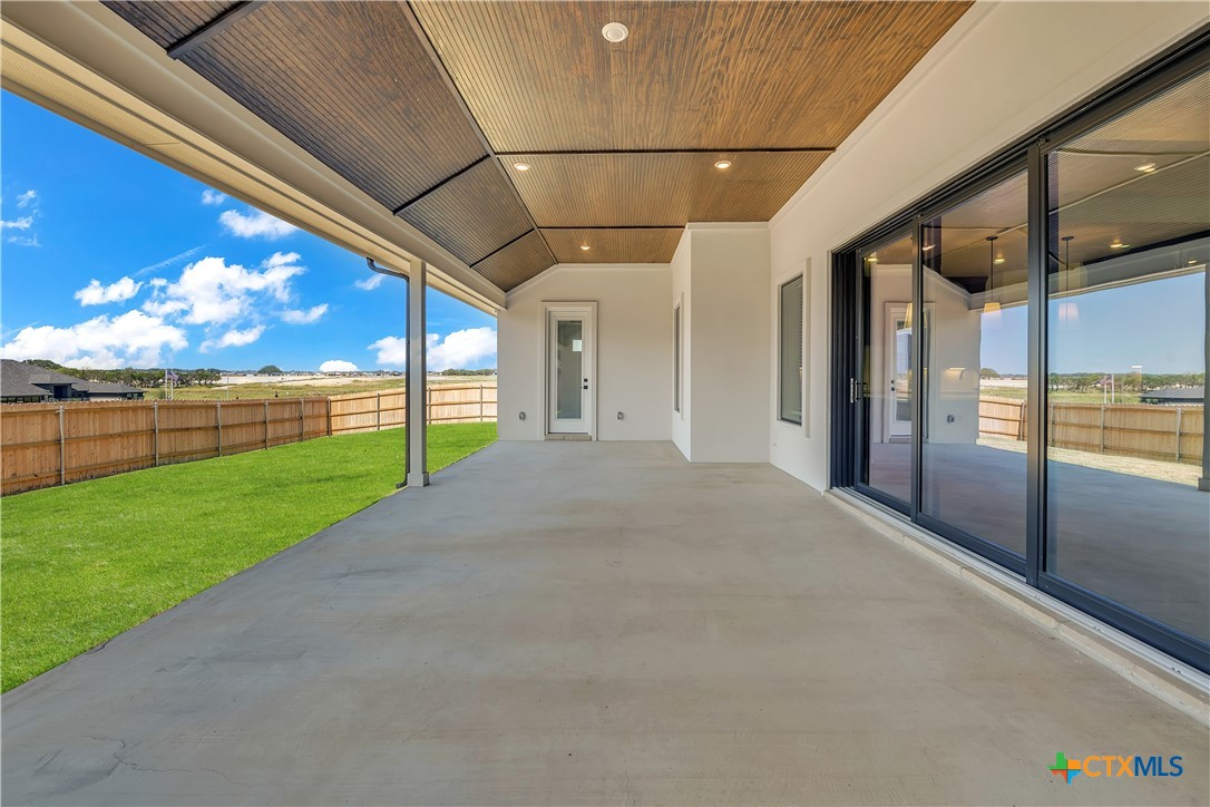 2022 Gray Fox Drive Property Photo 21