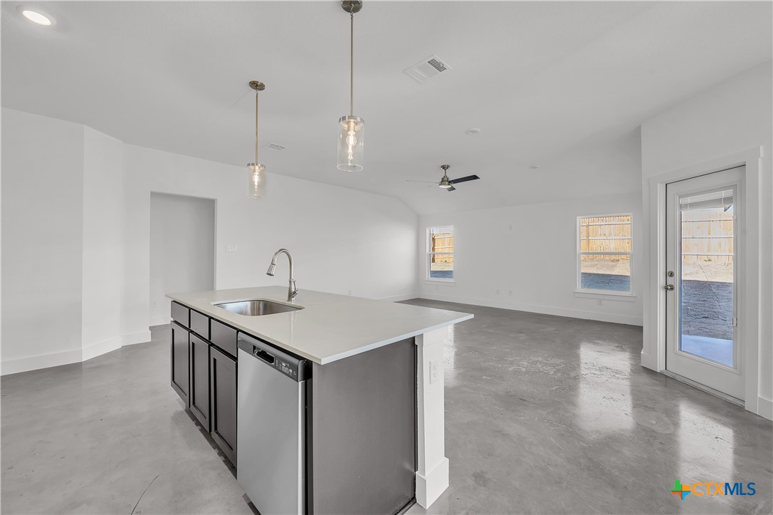 1166 Lexington Drive Property Photo 4