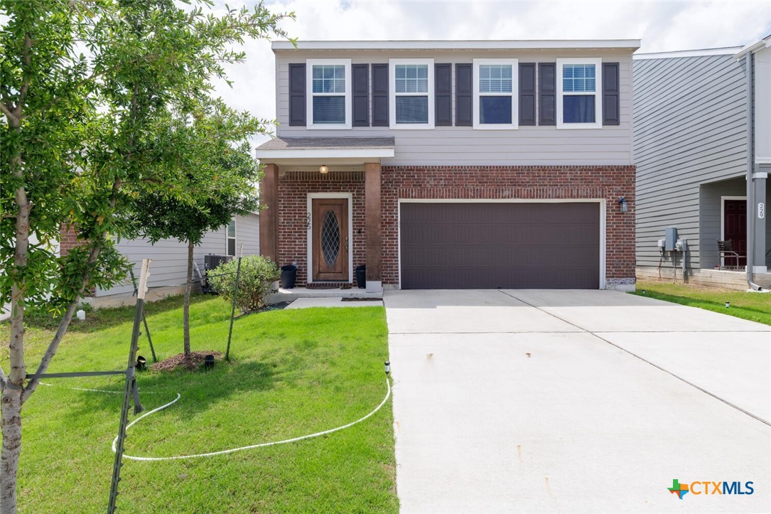 225 Wonderful Life Way Property Photo 1