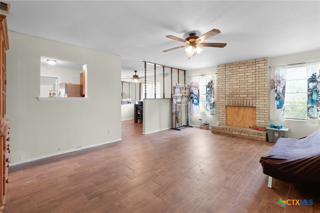 2110 Robert E Lee Drive Property Photo 5