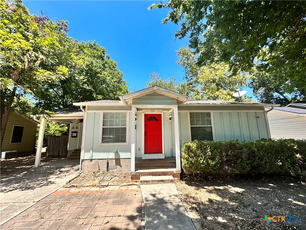 717 Barbara Drive Property Photo 1