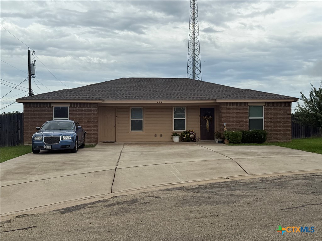 209 Ryan Circle Property Photo 1