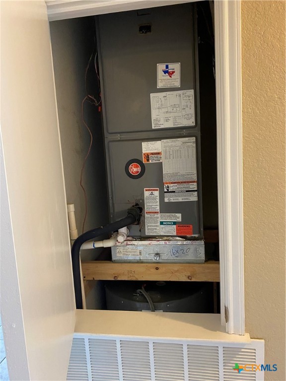 209 Ryan Circle Property Photo 9