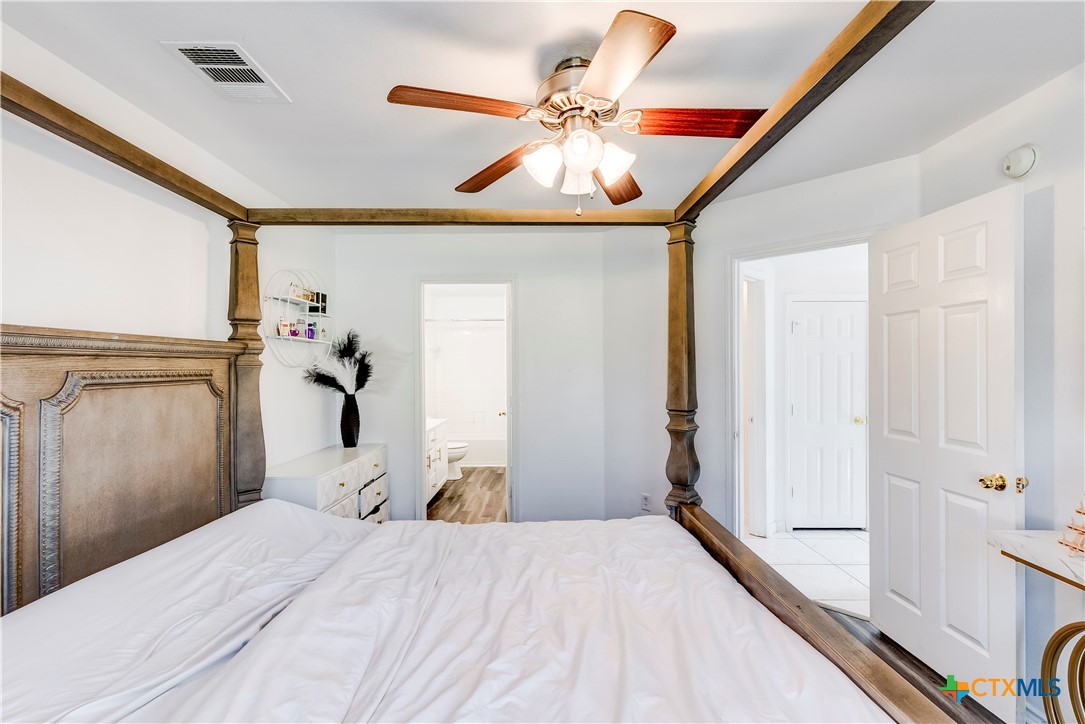 5500 Lions Gate Lane Property Photo 11