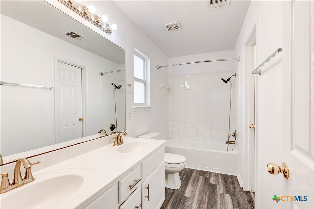 5500 Lions Gate Lane Property Photo 14
