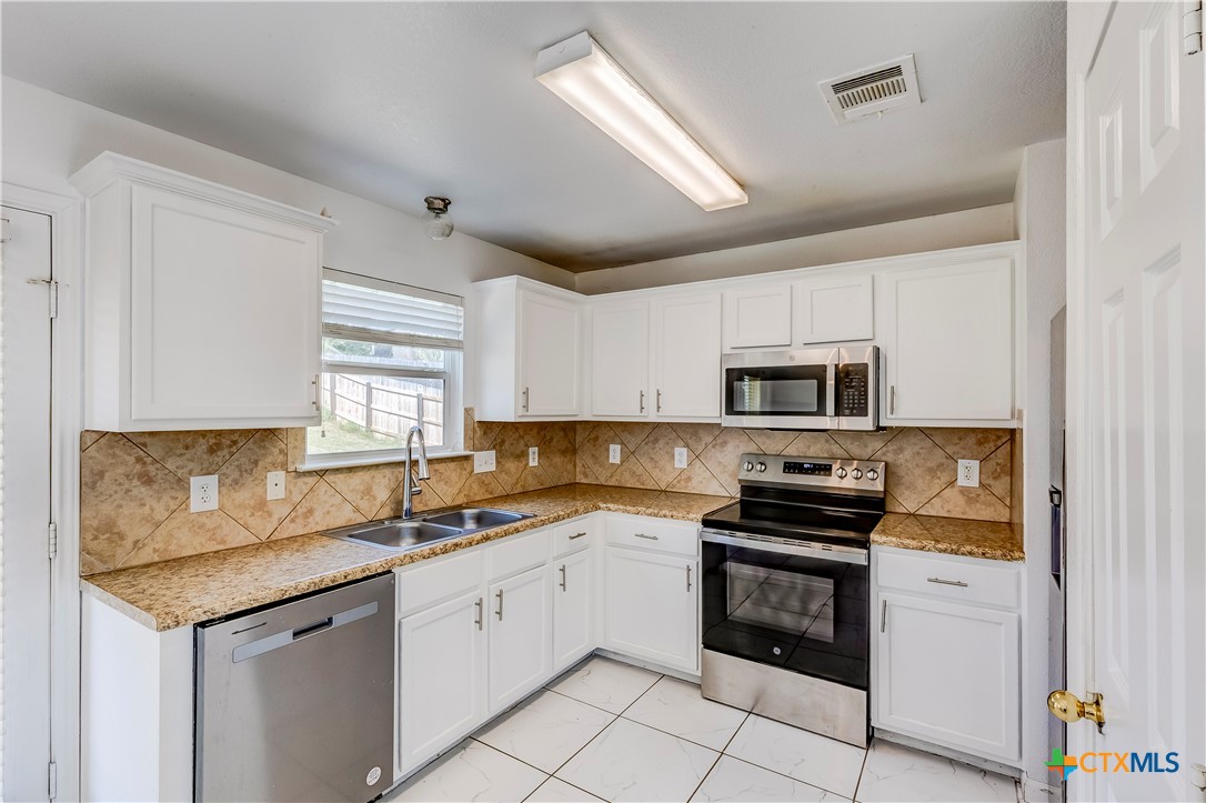 5500 Lions Gate Lane Property Photo 29