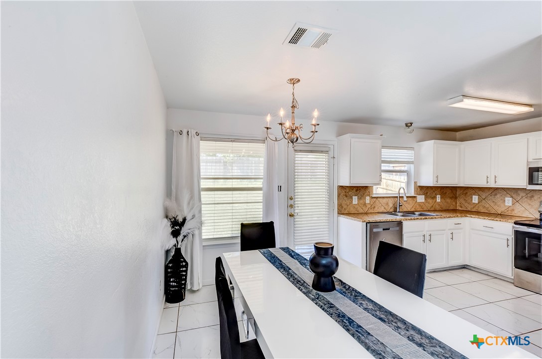 5500 Lions Gate Lane Property Photo 31