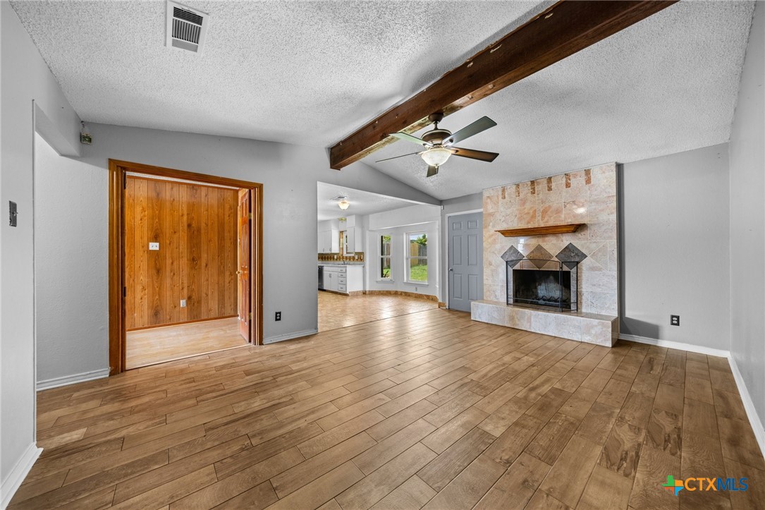 101 E Hogan Drive Property Photo 2