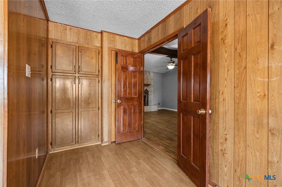 101 E Hogan Drive Property Photo 10