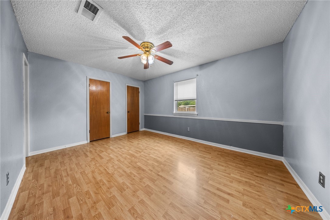 101 E Hogan Drive Property Photo 12