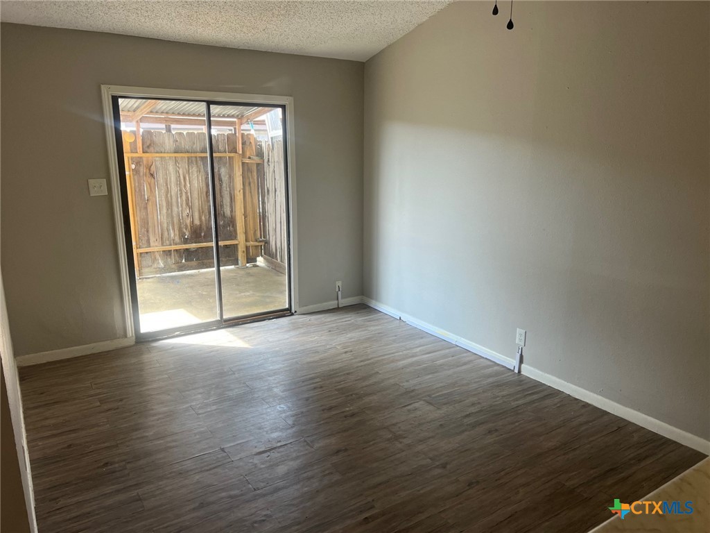 212 Versailles Street Property Photo 5