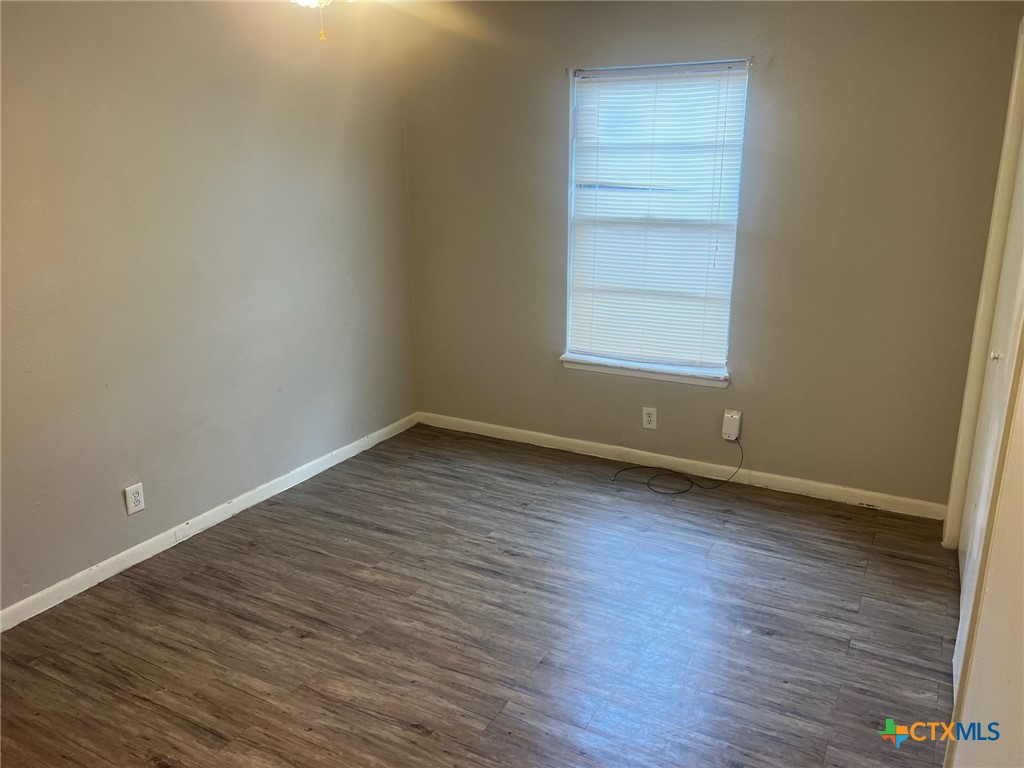 212 Versailles Street Property Photo 6