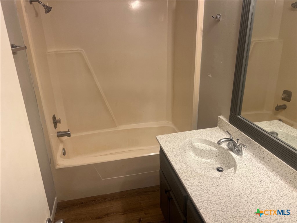 212 Versailles Street Property Photo 8