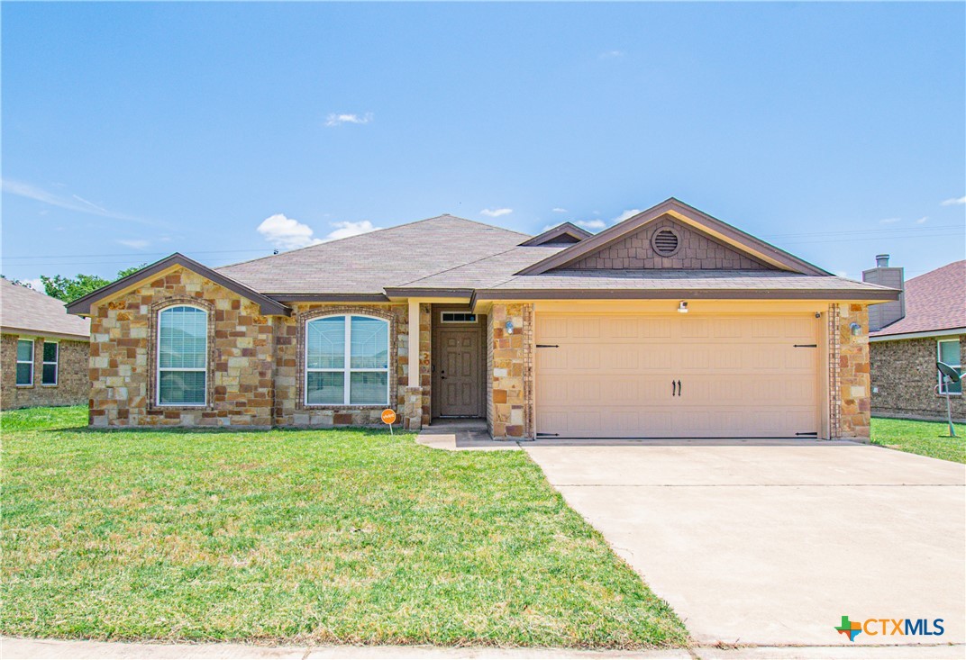 6408 Castle Gap Drive Property Photo 1