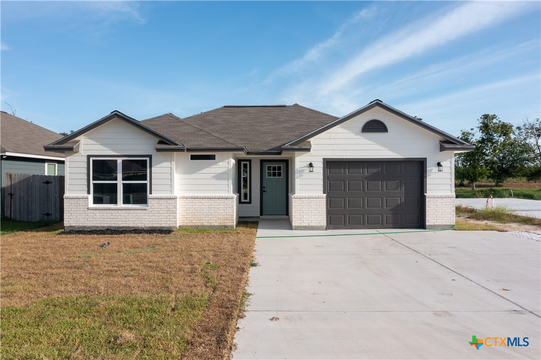 3503 Hanselman Road Property Photo 1