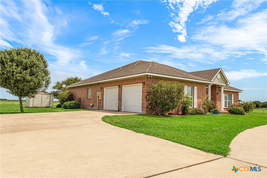 444 E Maxwell Ditch Road Property Photo 4