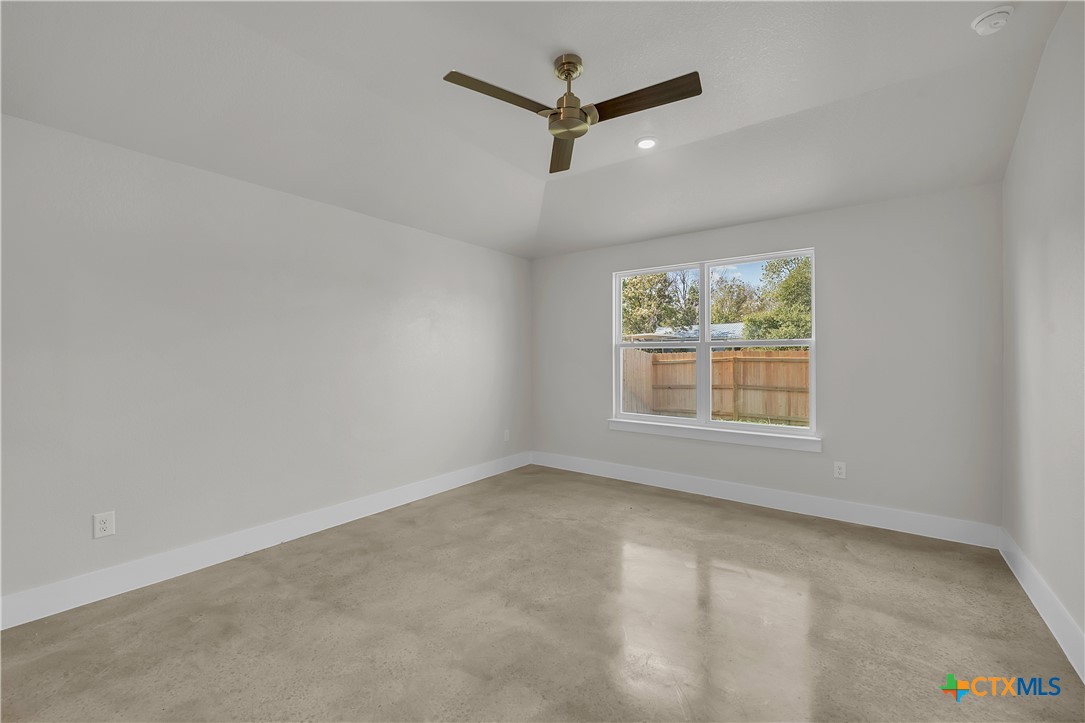 1108 Peppermint Drive Property Photo 7