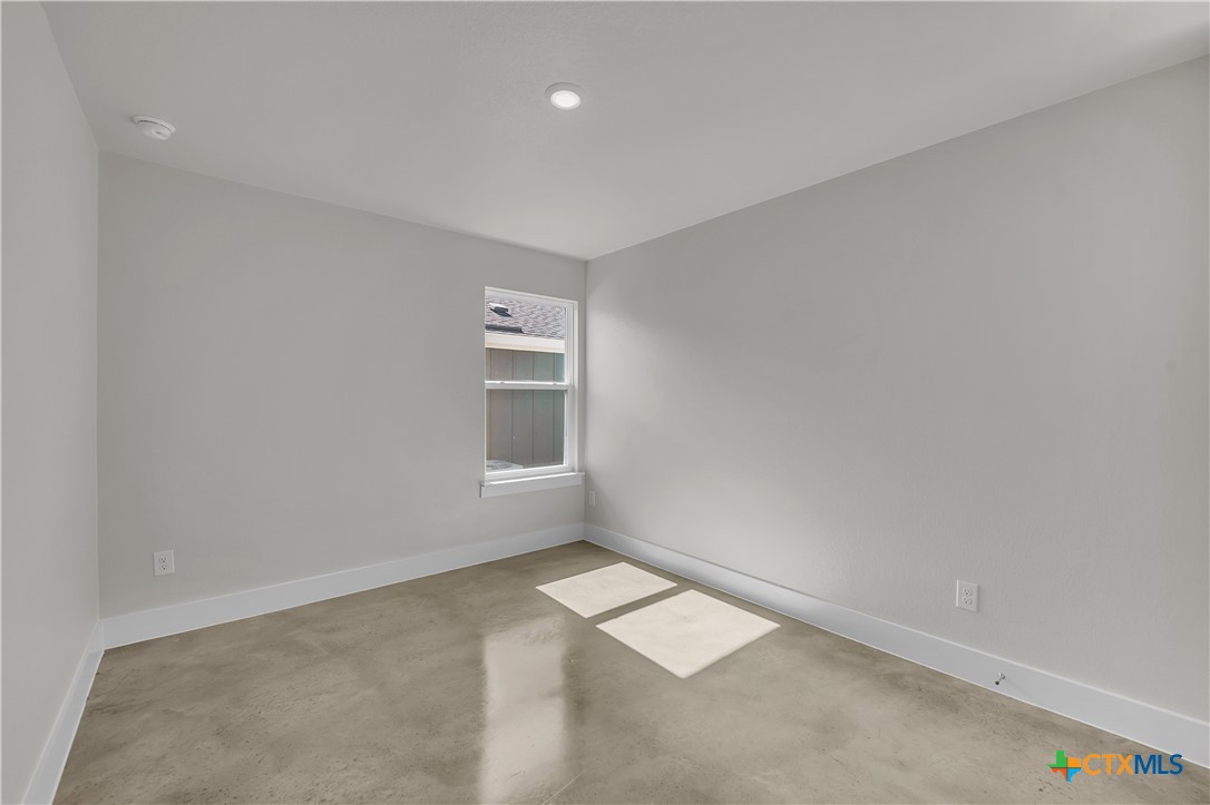 1108 Peppermint Drive Property Photo 12
