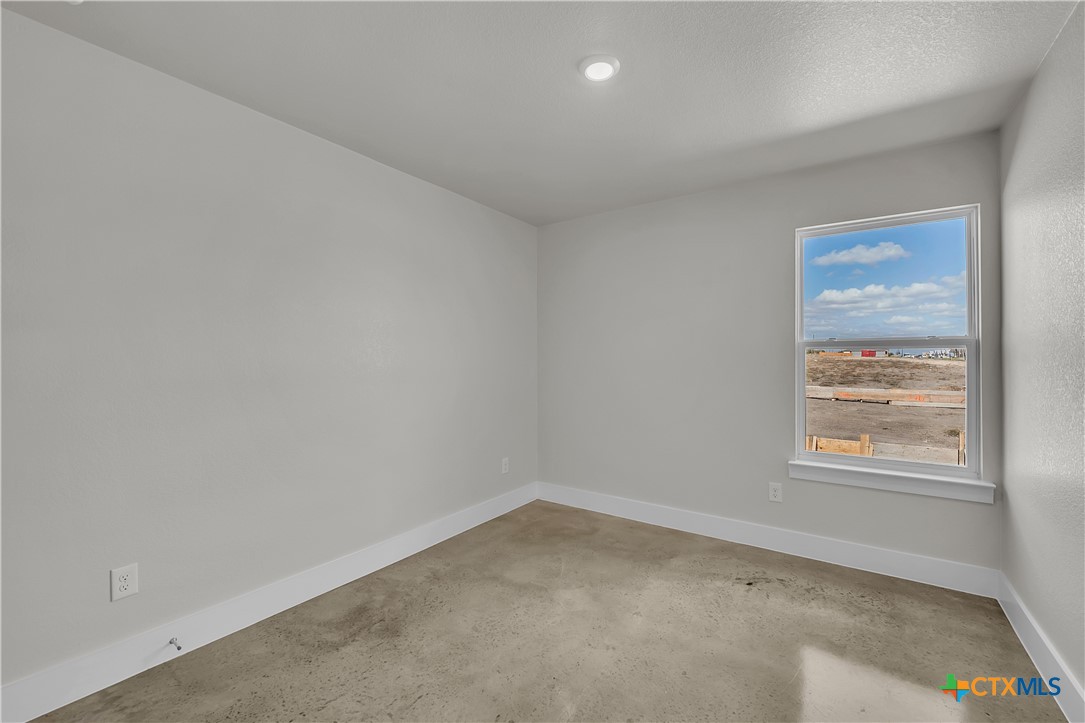 1108 Peppermint Drive Property Photo 13