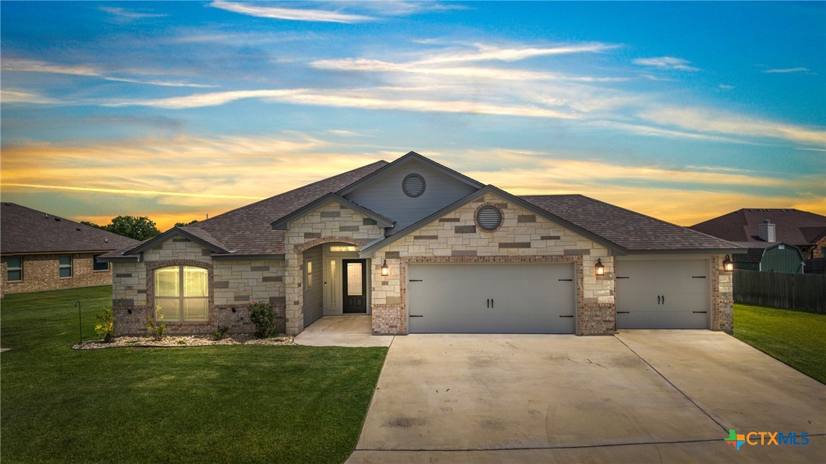 7511 Wind Chime Way Property Photo 1