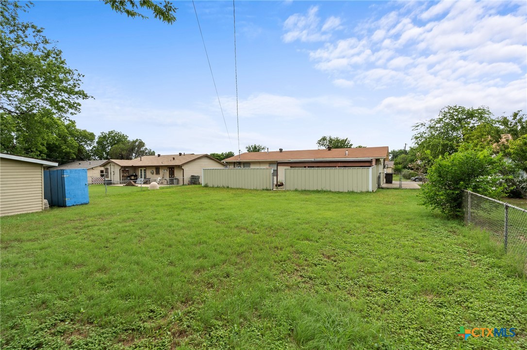 1214 Alta Vista Drive Property Photo 12