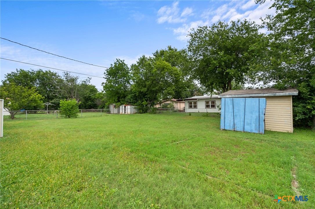 1214 Alta Vista Drive Property Photo 13