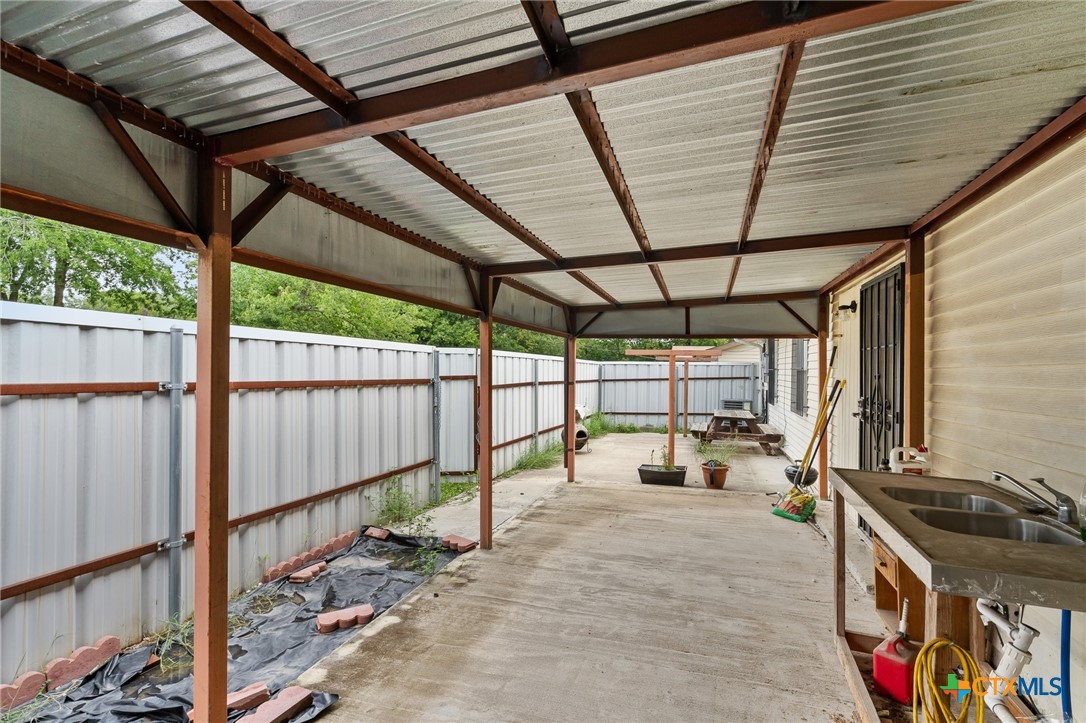 1214 Alta Vista Drive Property Photo 14