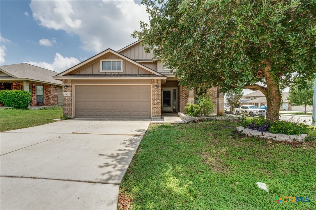 7631 Sterling Manor Property Photo 1
