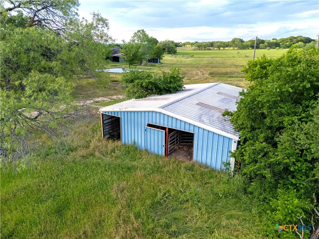 980 N League Ranch Road Property Photo 6