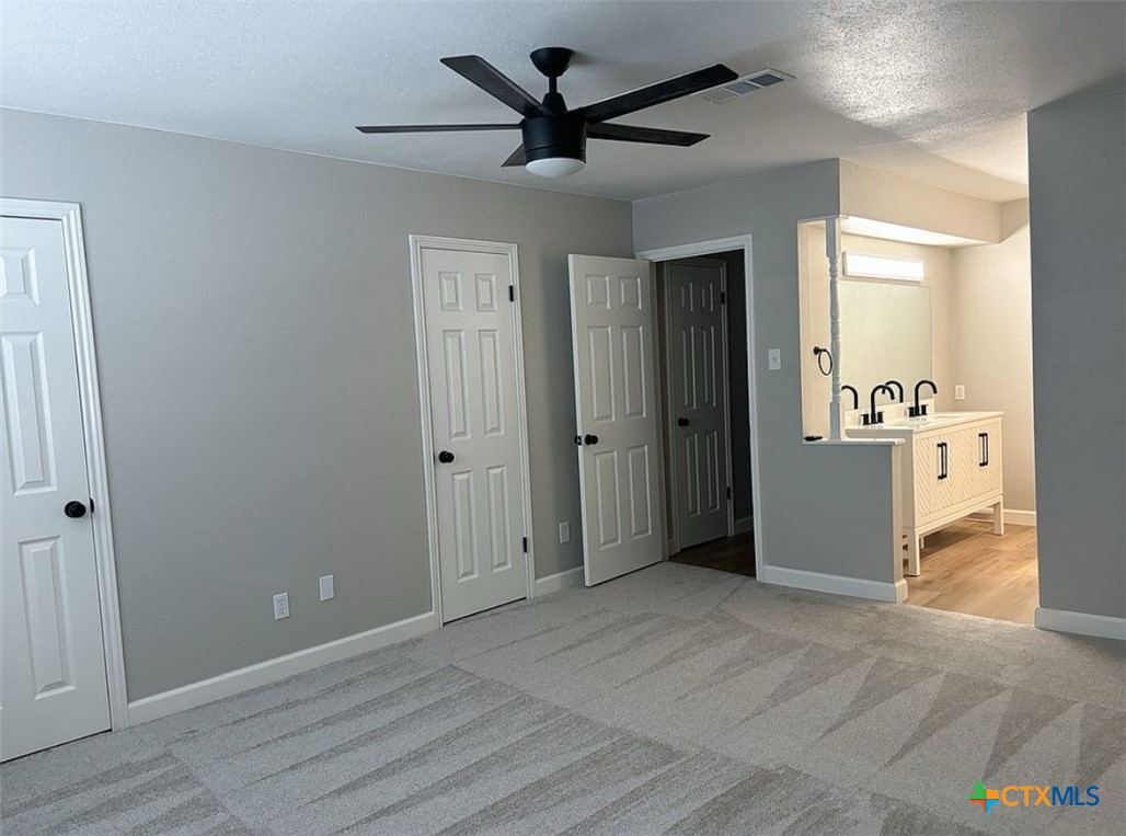 10631 Sandpiper Drive Property Photo 4