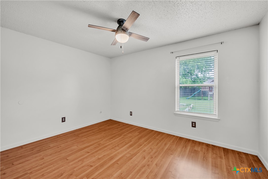 105 Boxer Street Property Photo 12
