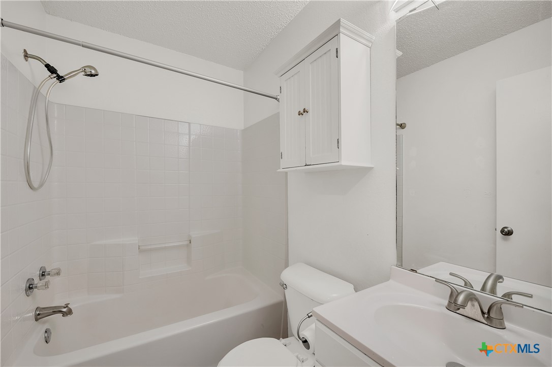 105 Boxer Street Property Photo 14